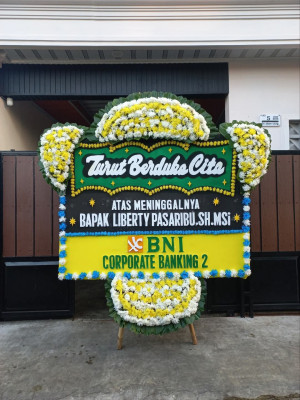 Papan Bunga Duka di Naga Pitu