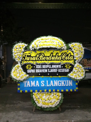 Papan Bunga Duka di Naga Pitu